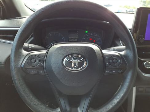 Certified 2023 Toyota Corolla Cross S image 29