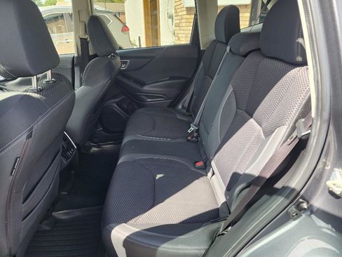 Used 2020 Subaru Forester Premium image 9