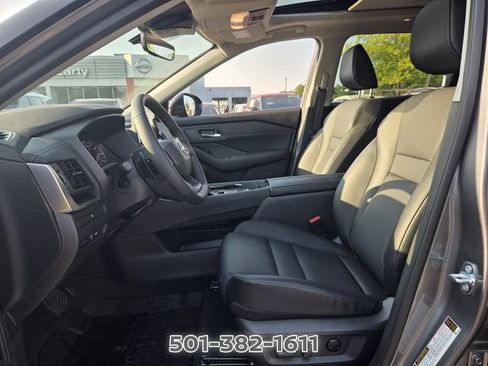 Used 2026 Nissan Rogue Dark Armor FWD image 9