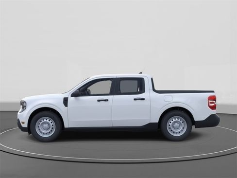 New 2026 Ford Maverick XL image 3