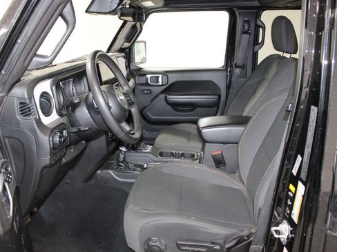 Used 2024 Jeep Wrangler Unlimited Sport AWD/4WD image 17