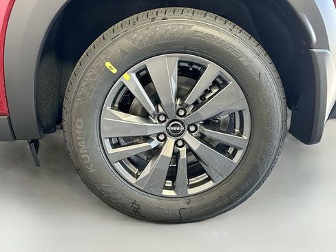 New 2026 Nissan Pathfinder SV w/ SV Premium Package AWD/4WD image 33