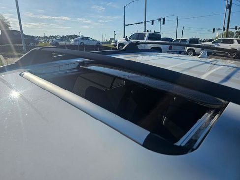 Used 2021 Toyota RAV4 XLE w/ Convenience Package FWD image 50
