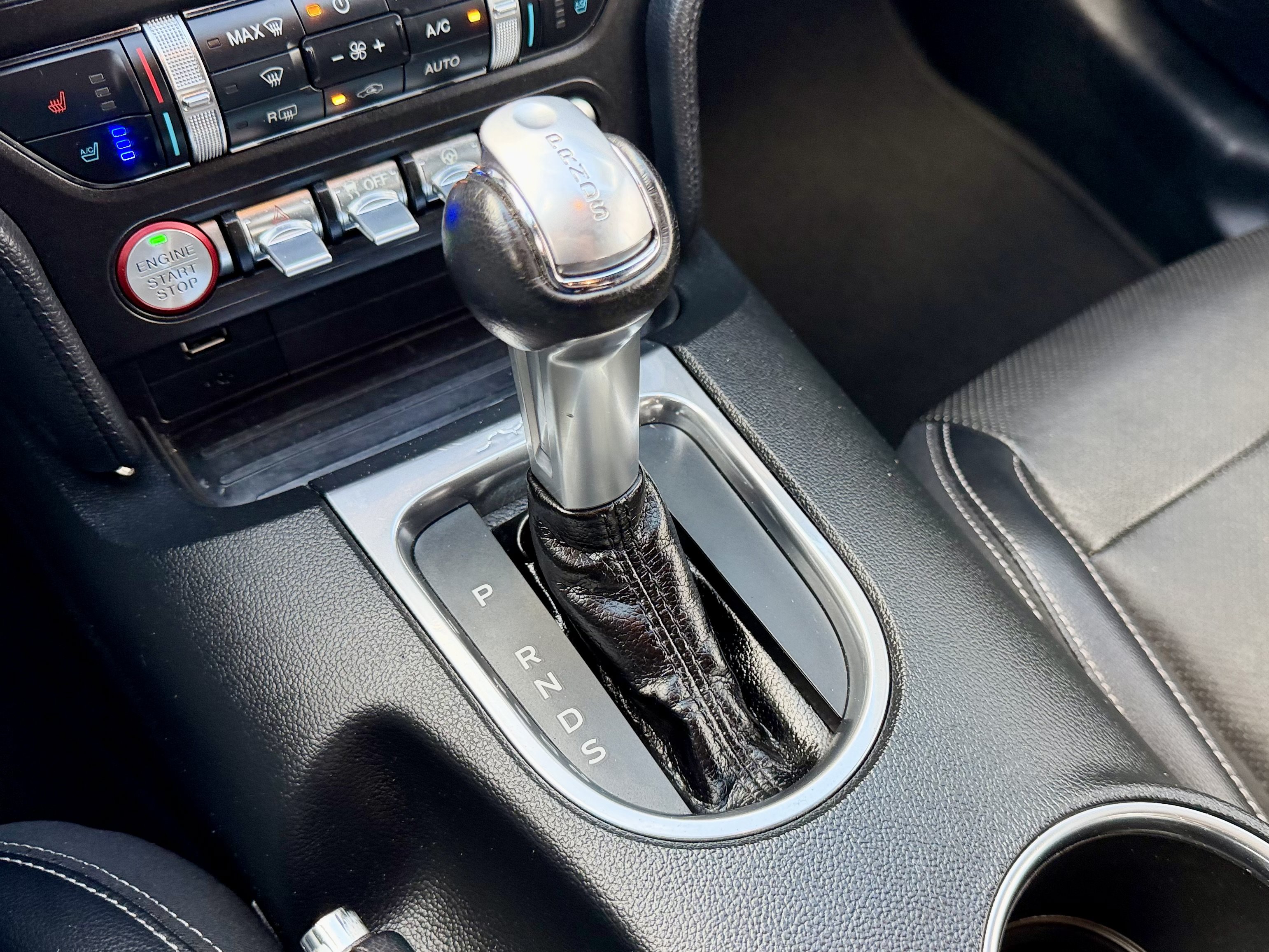 Used 2018 Ford Mustang Premium RWD image 33