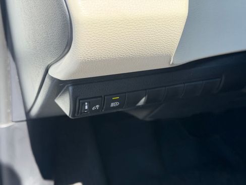 Used 2026 Toyota Corolla LE FWD image 19