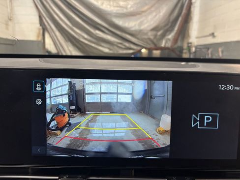 Used 2025 Hyundai Kona SEL image 17