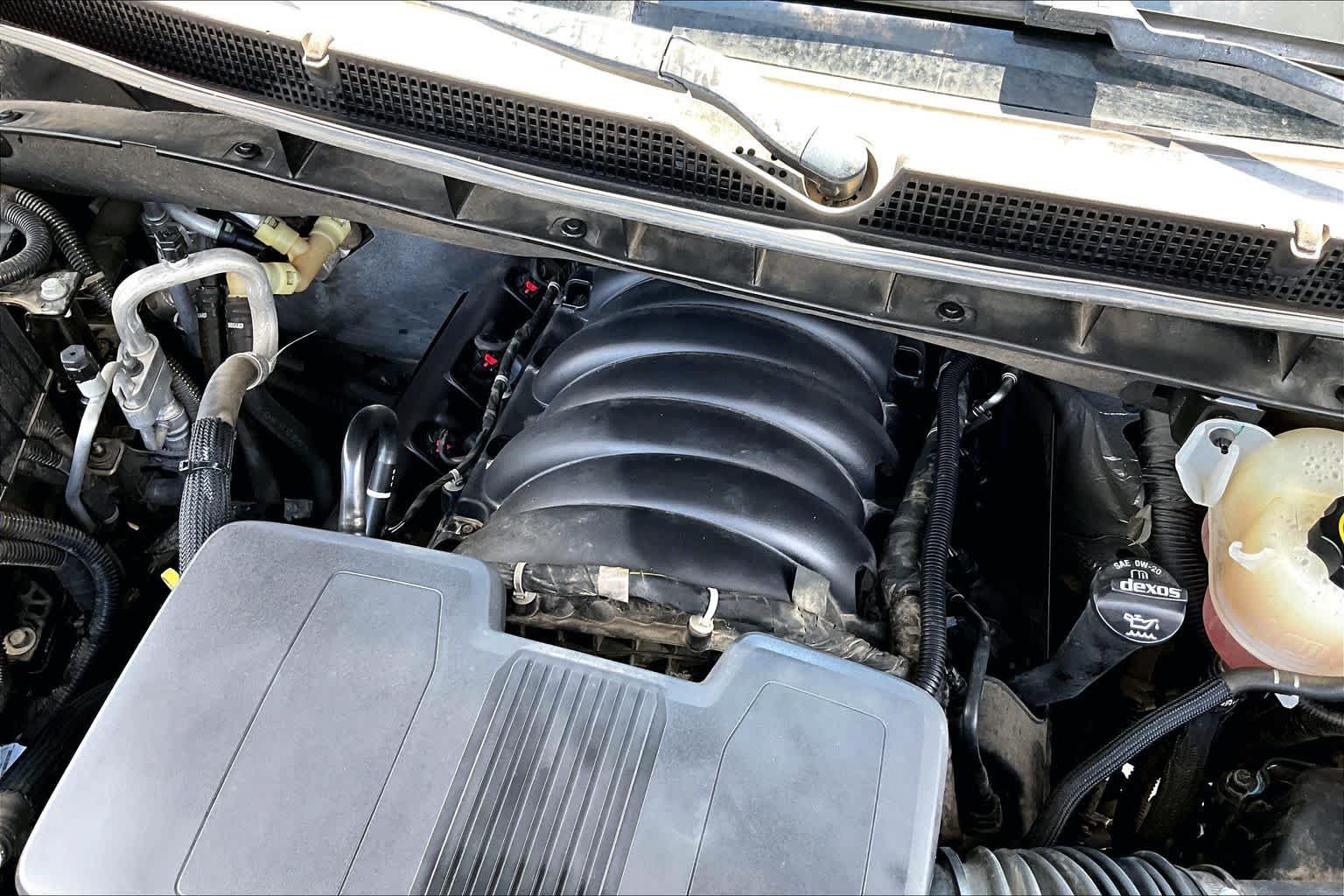 Used 2021 GMC Yukon AT4 w/ AT4 Premium Package AWD/4WD image 33