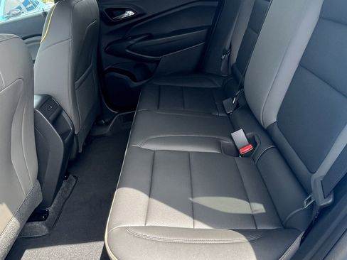 New 2026 Chevrolet Trax ACTIV w/ Sunroof Package FWD image 16