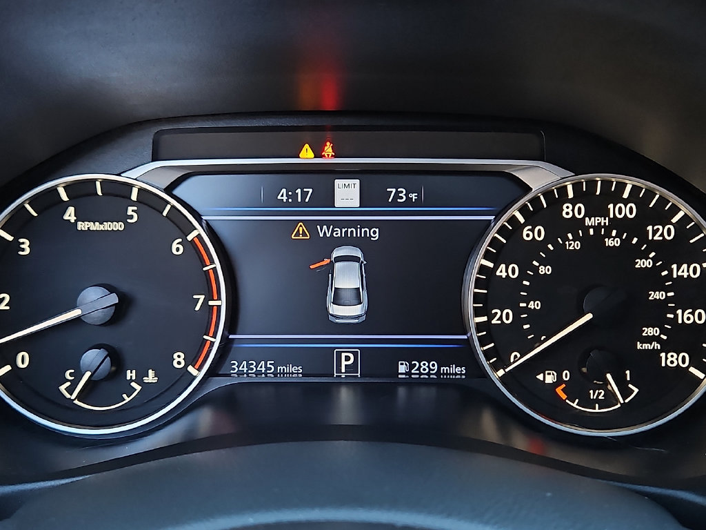 Certified 2023 Nissan Altima 2.0 SR FWD image 23