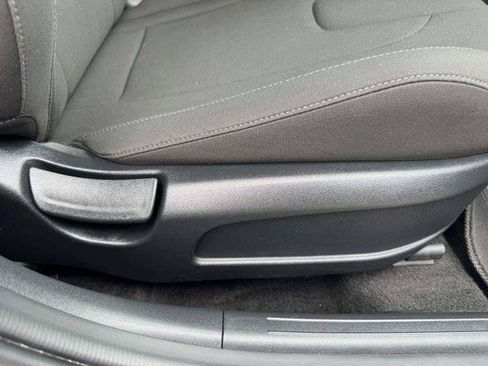 Used 2023 Hyundai Elantra SEL FWD image 60