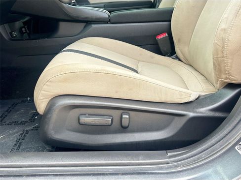 Used 2020 Honda Civic EX image 18