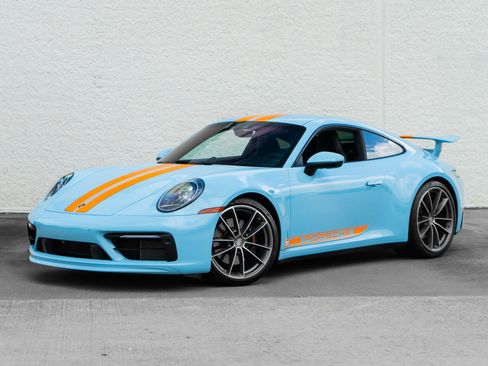 Used 2024 Porsche 911 Carrera 4S AWD/4WD image 1