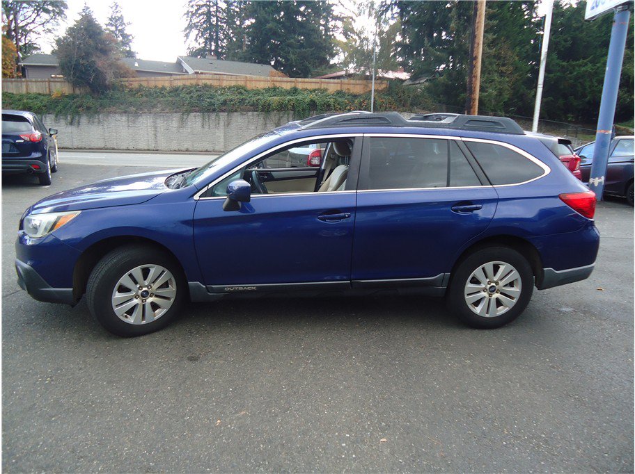 Used 2016 Subaru Outback 2.5i Premium AWD/4WD image 9