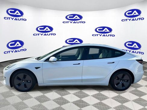 Used 2022 Tesla Model 3 Long Range AWD/4WD image 5