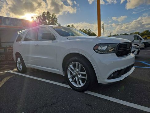 Used 2019 Dodge Durango SXT image 4