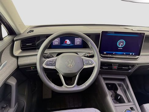 New 2026 Volkswagen Tiguan S AWD/4WD image 23