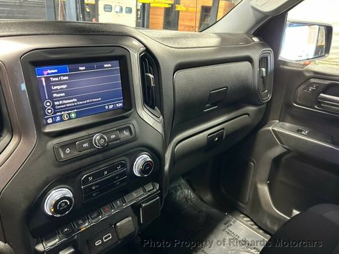 Used 2024 GMC Sierra 1500 Pro w/ Graphite Edition AWD/4WD image 16