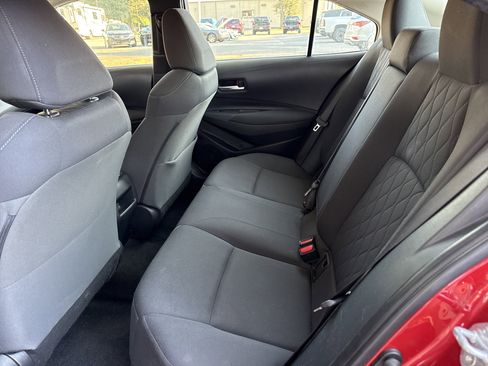 Used 2020 Toyota Corolla LE image 10