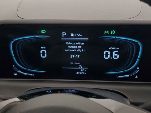Used 2025 Kia Seltos S FWD image 18