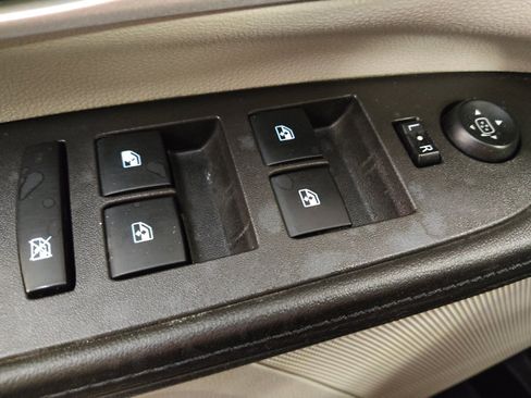 Used 2015 Chevrolet Equinox LS image 27