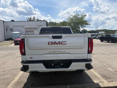 Used 2024 GMC Sierra 1500 Denali w/ Denali Reserve Package AWD/4WD image 8