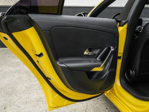 Used 2022 Mercedes-Benz CLA 250 image 46