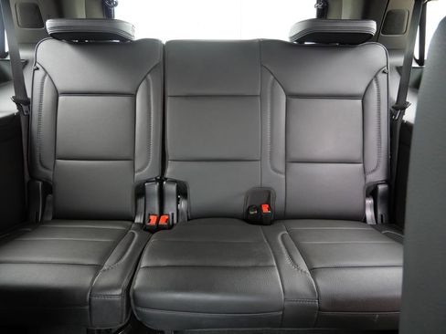 Used 2025 GMC Yukon Denali AWD/4WD image 17