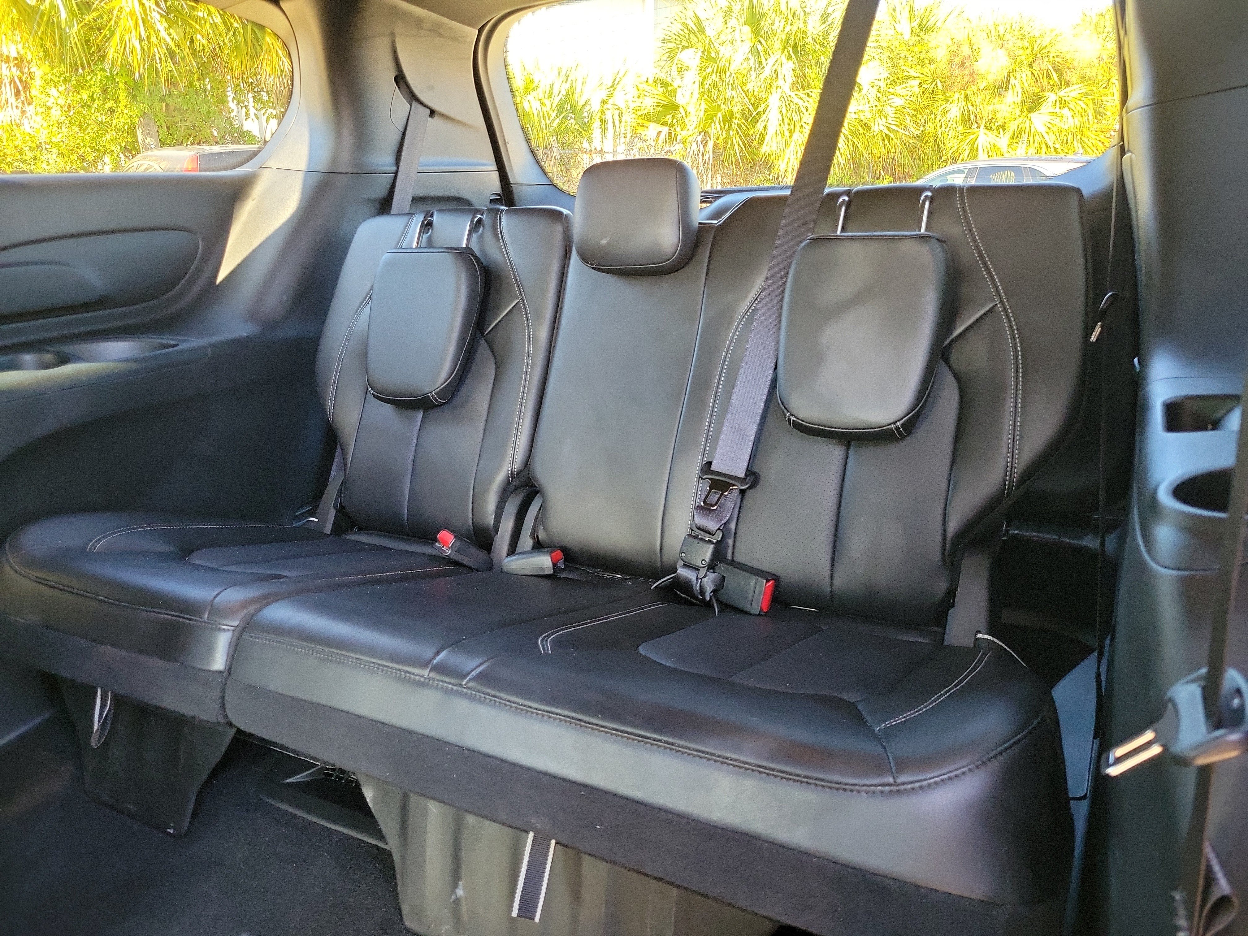 Used 2026 Chrysler Pacifica Select FWD image 9