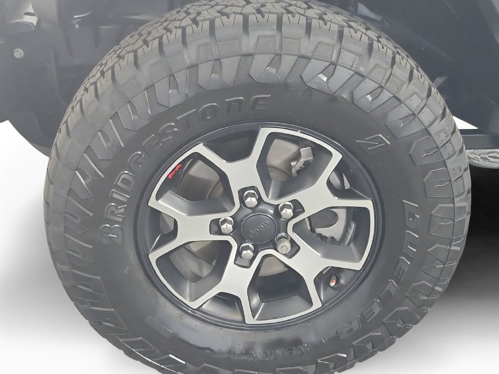 Used 2023 Jeep Wrangler Unlimited Rubicon AWD/4WD image 9