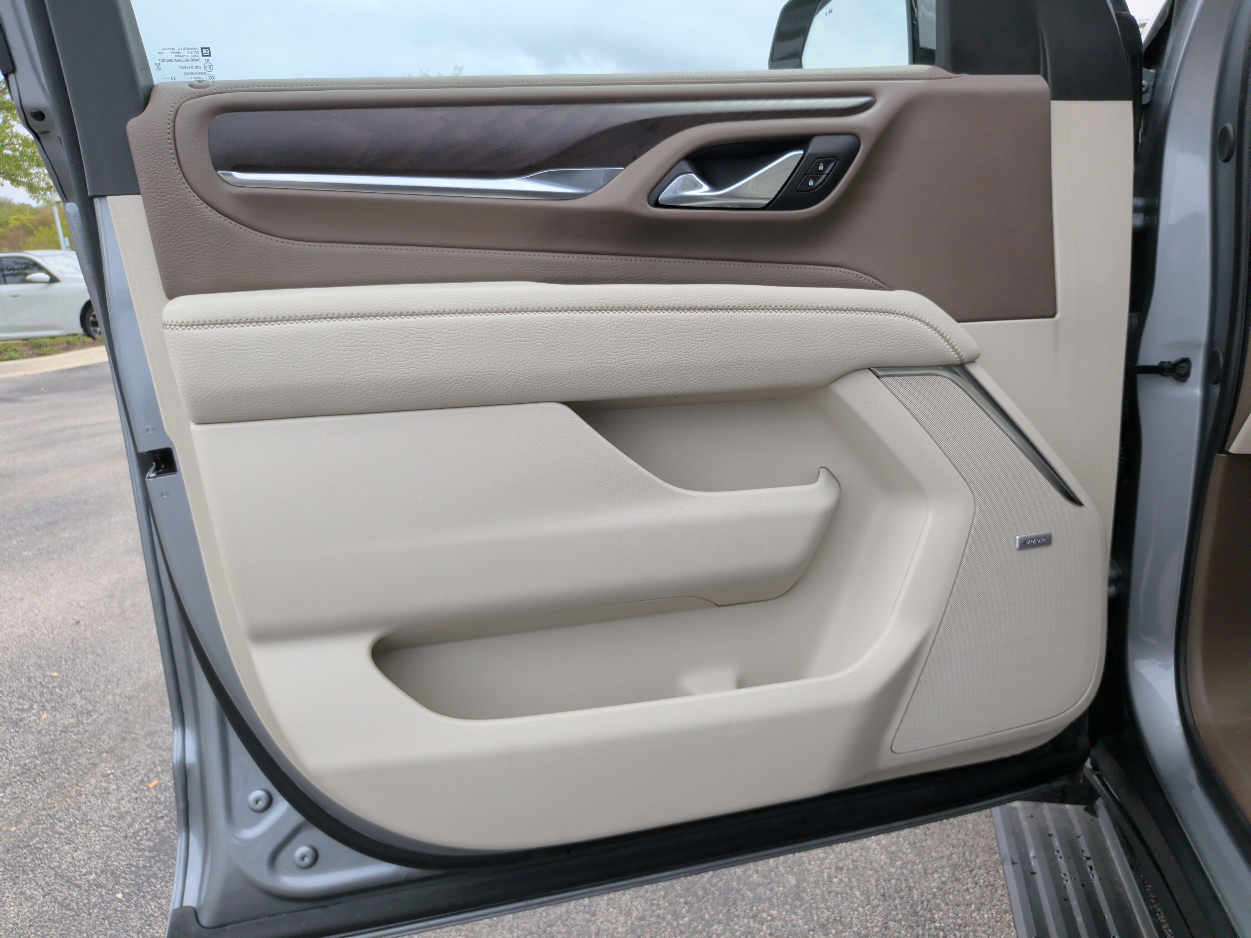 Used 2024 GMC Yukon Denali AWD/4WD image 28