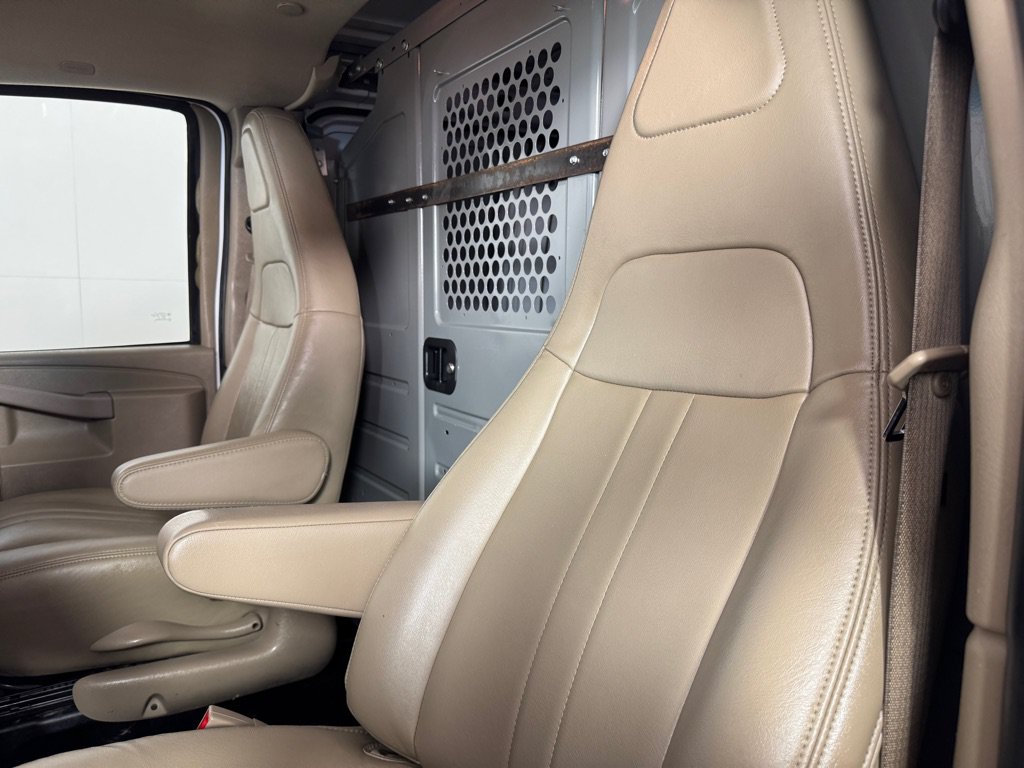Used 2019 Chevrolet Express 2500 w/ Driver Convenience Package RWD image 13