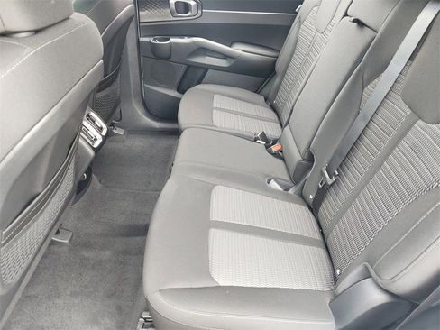 New 2026 Kia Sorento LX image 21