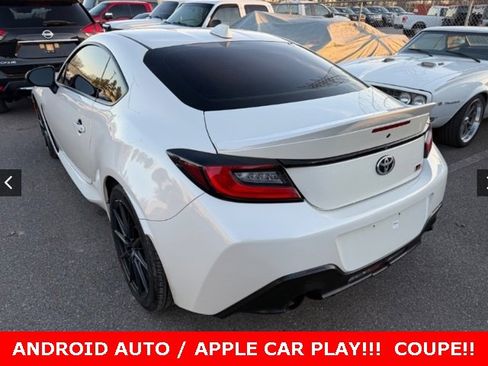 Used 2022 Toyota GR86 Premium image 2