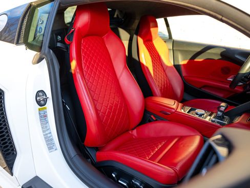 Used 2018 Audi R8 V10 plus image 34