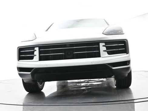 Certified 2024 Porsche Cayenne image 52