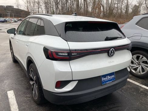 Used 2023 Volkswagen ID.4 Pro S image 4