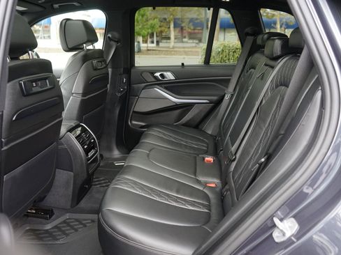 Used 2020 BMW X5 xDrive50i w/ Executive Package image 22