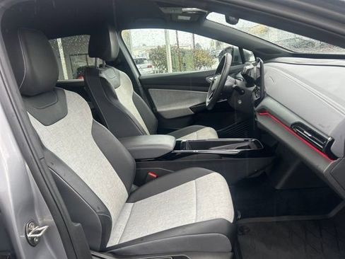 Used 2023 Volkswagen ID.4 Pro image 11