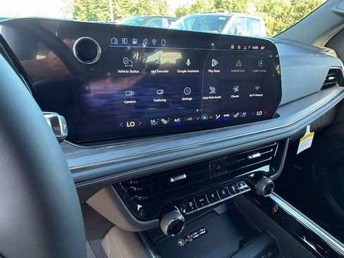 New 2026 Chevrolet Suburban Premier w/ Sun And Tow Package AWD/4WD image 27