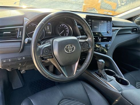 Used 2021 Toyota Camry SE w/ Carpet Mat Package (TMS) image 14