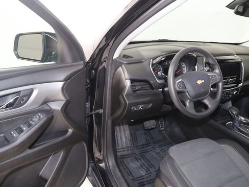 Used 2021 Chevrolet Traverse LS image 42