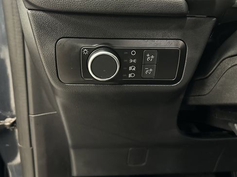 Certified 2022 Ford Escape SE w/ Cold Weather Package image 21