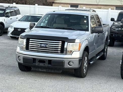 Used 2010 Ford F150 XLT image 3