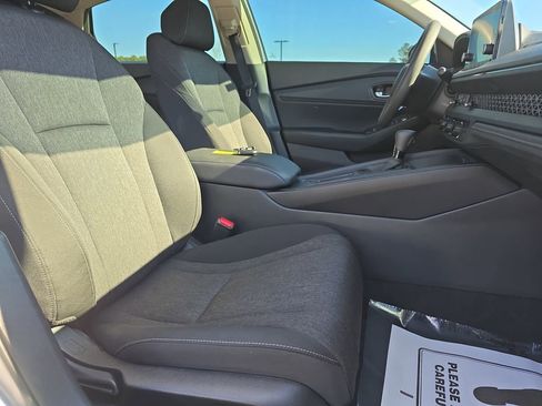 Used 2023 Honda Accord EX image 13