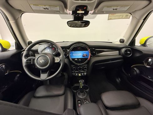Certified 2024 MINI Cooper SE FWD image 17