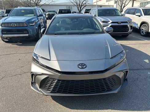 New 2026 Toyota Camry SE image 2