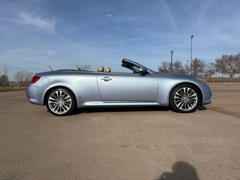 Used 2011 INFINITI G37 2dr Base w/ Premium Pkg image 40