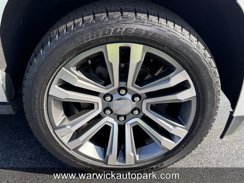 Used 2019 GMC Yukon Denali w/ Denali Ultimate Package AWD/4WD image 23