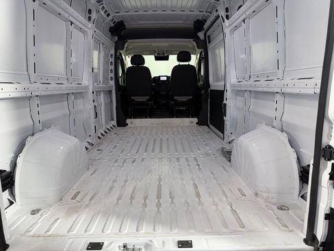 Used 2026 RAM ProMaster 2500 w/ Convenience Group FWD image 27