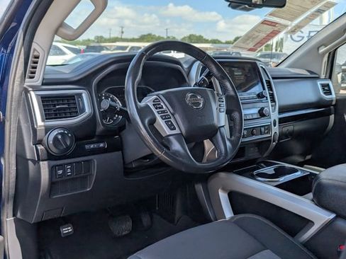 Used 2021 Nissan Titan SV w/ SV Convenience Package AWD/4WD image 4